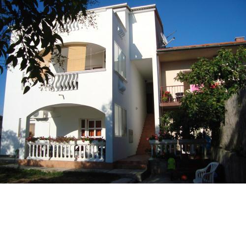 2 bedrooms appartement at Zadar 100 m away from the beach with sea view enclosed garden and wifi