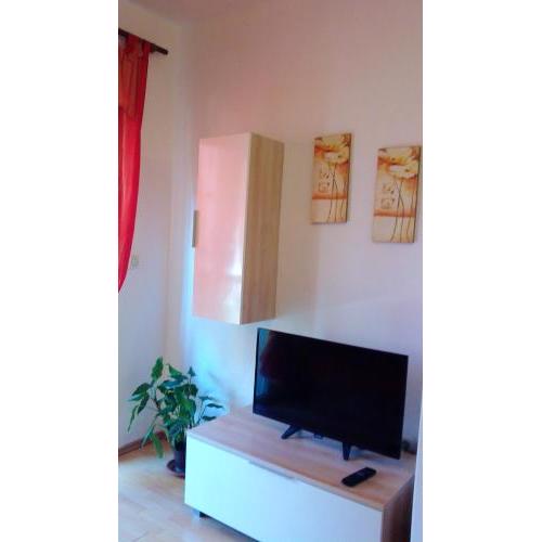 2 bedrooms appartement with sea view enclosed garden and wifi at Zadar 3 km away from the beach