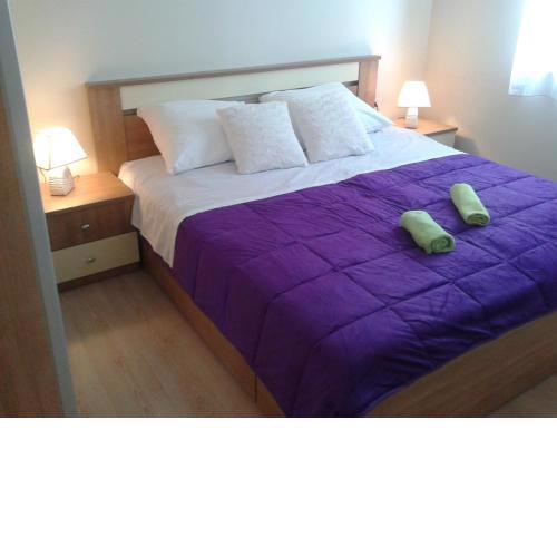 4 bedroom apartment with 3 bathrooms and private parking - Apartments Orange - AE1044