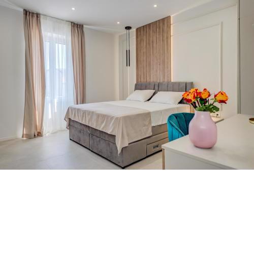48 Luxury Apartment Split