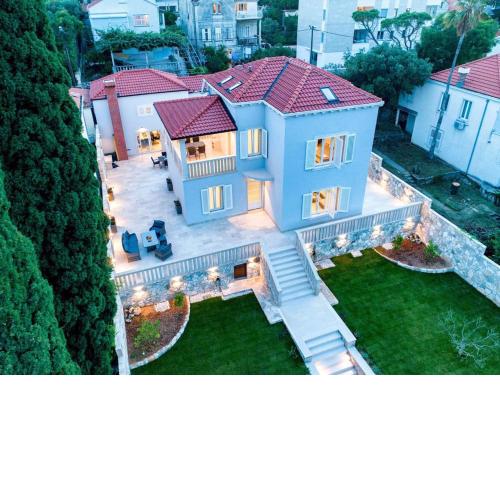 5 bedrooms villa with private pool furnished terrace and wifi at Dubrovnik
