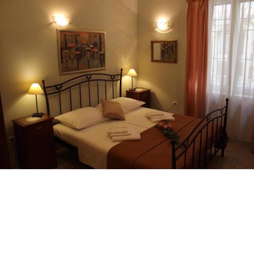 Adagio Theatre Apartment Split