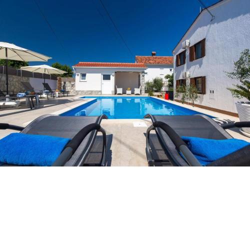 ADRIA-Holiday House with a beautiful pool in Krk