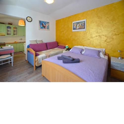 Alan Apartment