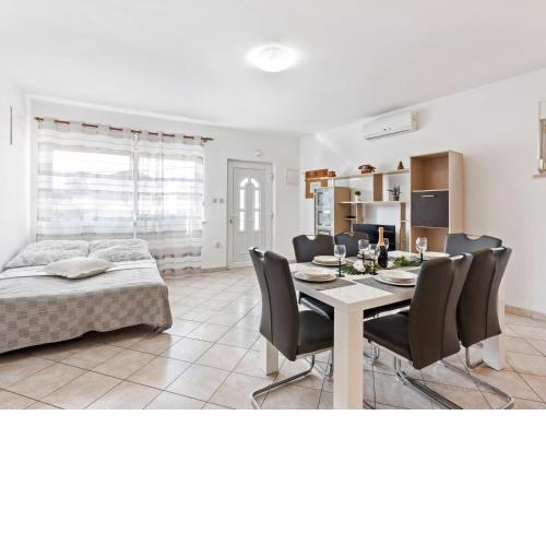 Alluring Apartment in Zadar near Sea