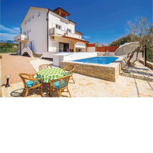 Amazing apartment in Barbat with 3 Bedrooms, WiFi and Outdoor swimming pool