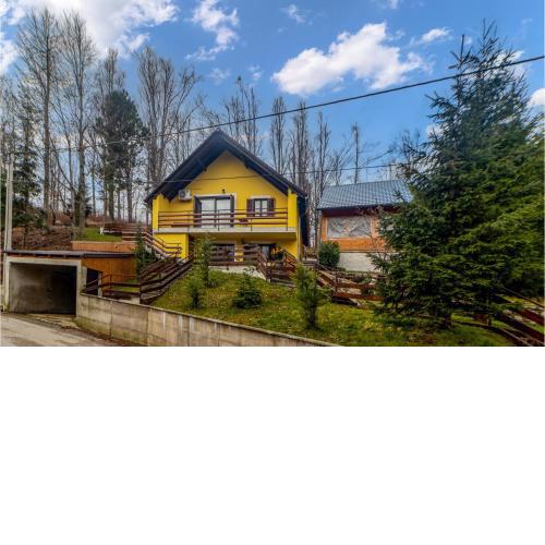 Amazing apartment in Fuzine with WiFi and 1 Bedrooms