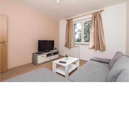 Amazing apartment in Lovran with 2 Bedrooms and WiFi