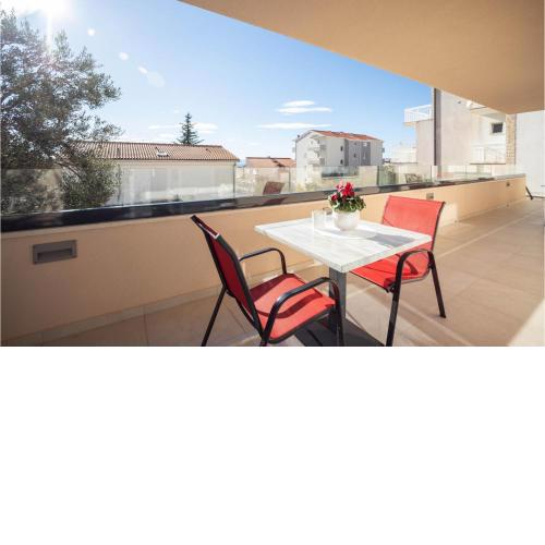 Amazing apartment in Makarska with 1 Bedrooms