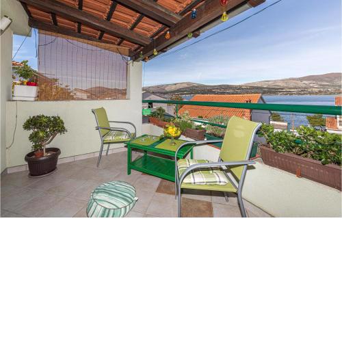 Amazing apartment in Mastrinka with 2 Bedrooms and WiFi