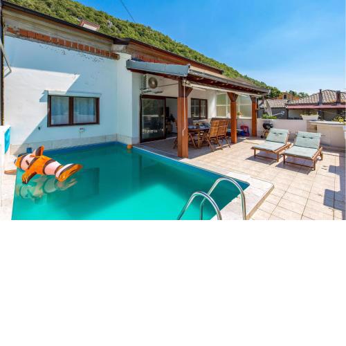 Amazing Apartment In Rijeka With 2 Bedrooms, Wifi And Outdoor Swimming Pool