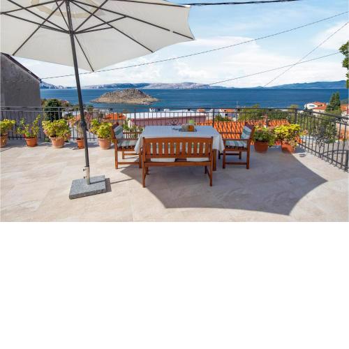 Amazing apartment in Sveti Juraj with 2 Bedrooms and WiFi