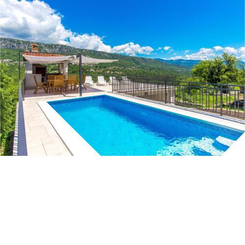 Amazing home in Bribir with 4 Bedrooms, WiFi and Outdoor swimming pool