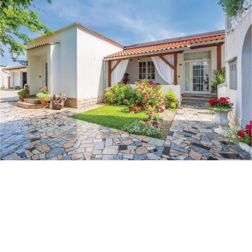Amazing home in Kampor with 1 Bedrooms and WiFi