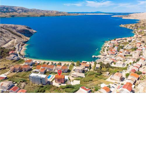 Amazing home in Metajna with 14 Bedrooms, WiFi and Outdoor swimming pool
