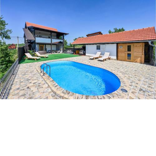 Amazing Home In Zagreb With 2 Bedrooms, Outdoor Swimming Pool And Heated Swimming Pool