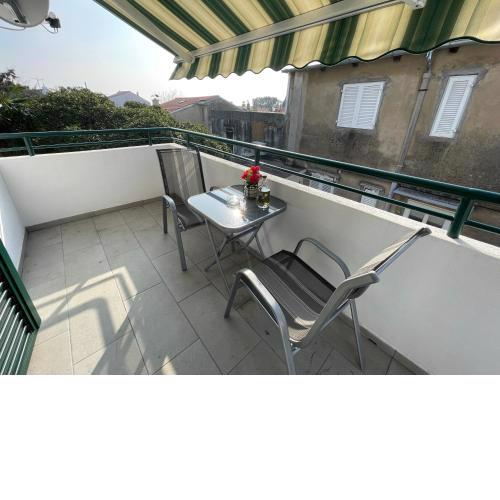 Apartman Adi