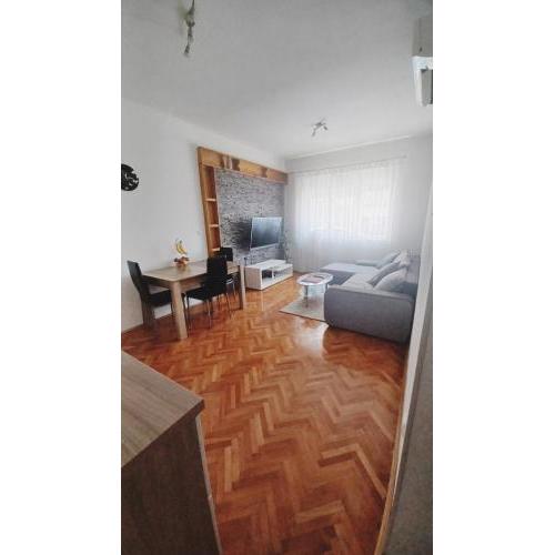 Apartman Dora