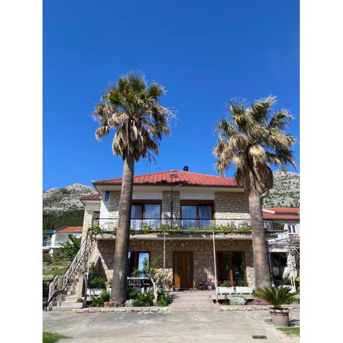 APARTMANI 4 PALME