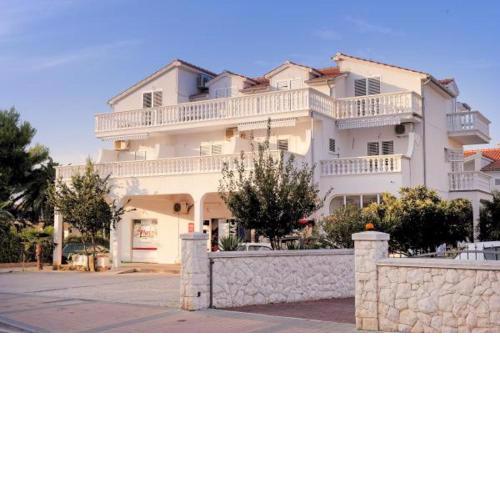 Apartmani Maleš