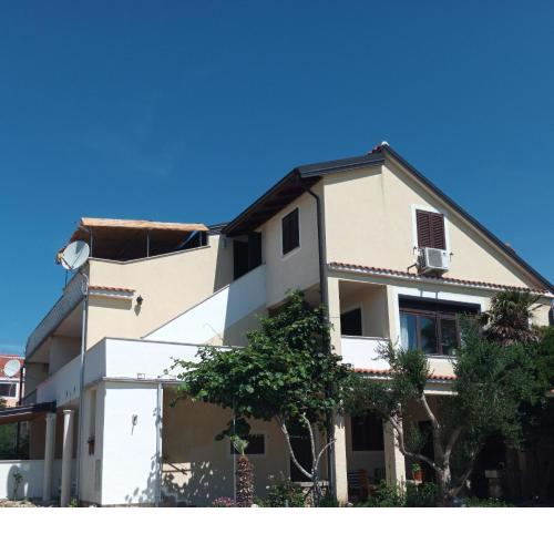 Apartmani Saška 1