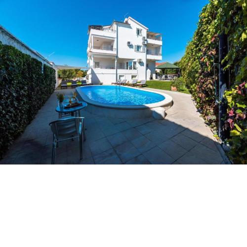 Apartmani Tihi 3