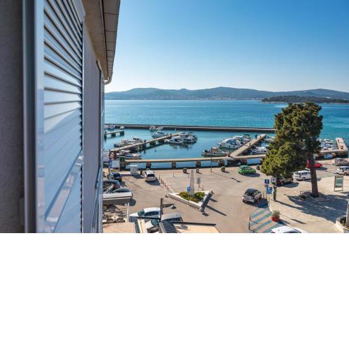 Apartmani White