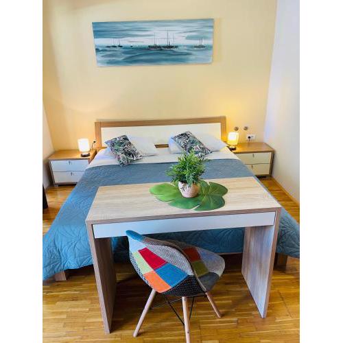 Apartmans and Rooms Madunic M