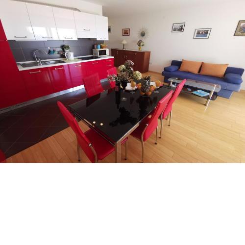 Apartment 2 Biba 41