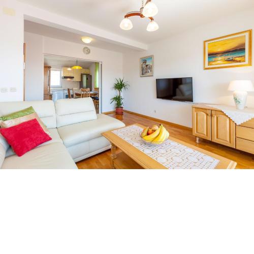 Apartment A&A