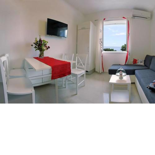 Apartment Anamarija - garden terrace