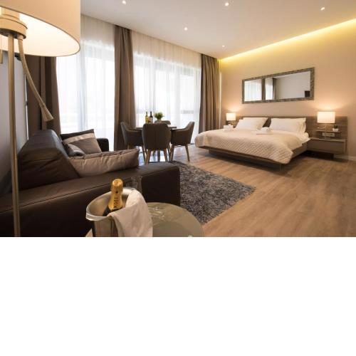 Apartment and Rooms Comfort Zone