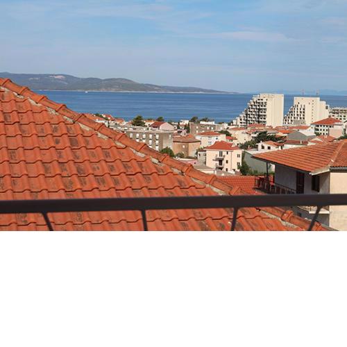 Apartment and rooms Mila