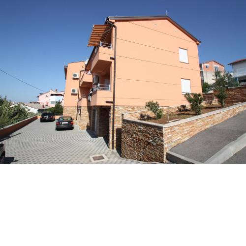 Apartment Ante
