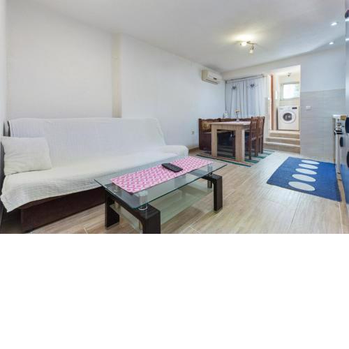 Apartment Arena