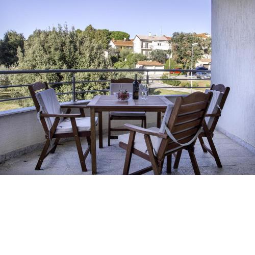 Apartment Banjole - 200 m from the Beach
