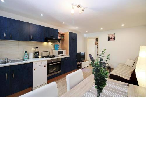 Apartment Besima 2178