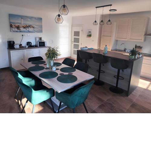 Apartment Blue Anchor