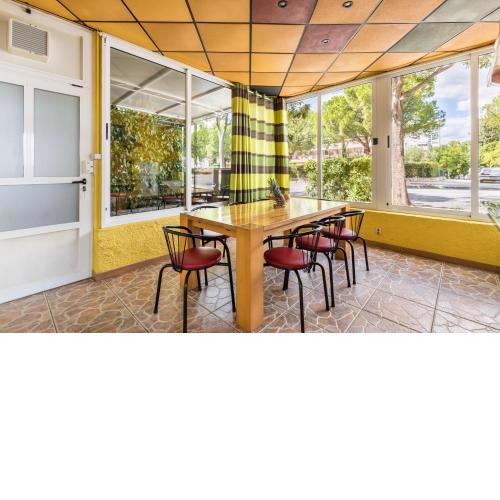 Apartment Boombar