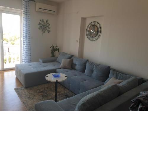 Apartment Boomerang