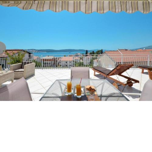 Apartment Bozo - sea view