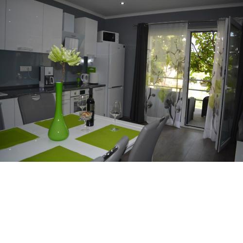 Apartment D & N