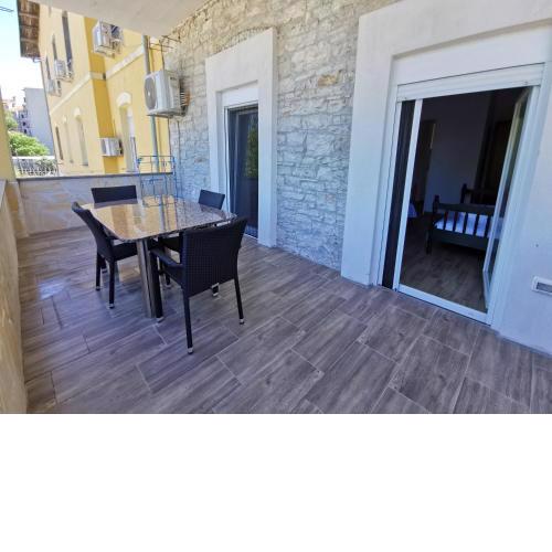 Apartment Damir