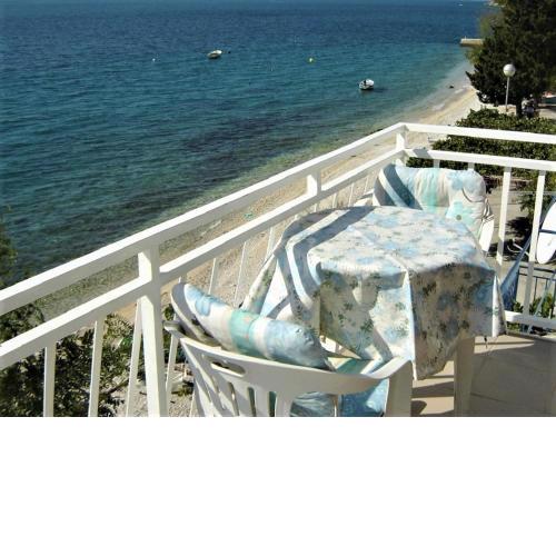 Apartment Danka - at the beach