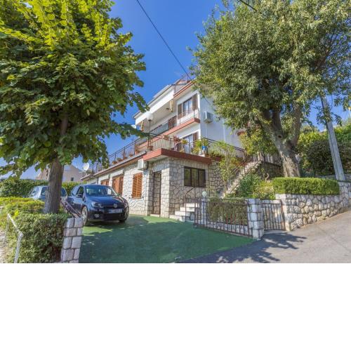 Apartment Dragica