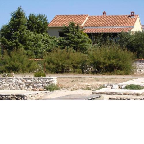Apartment Dvor - 20 m from beach