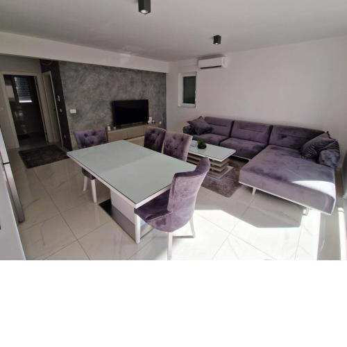 Apartment Ella’s Makarska