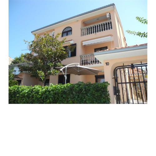 Apartment Elma 31 pax 1st floor