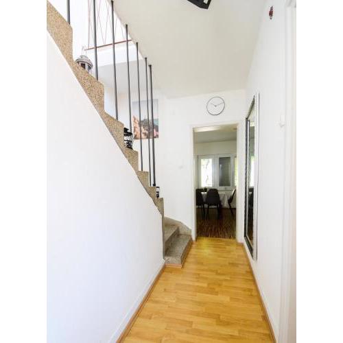 Apartment Guest House Leo