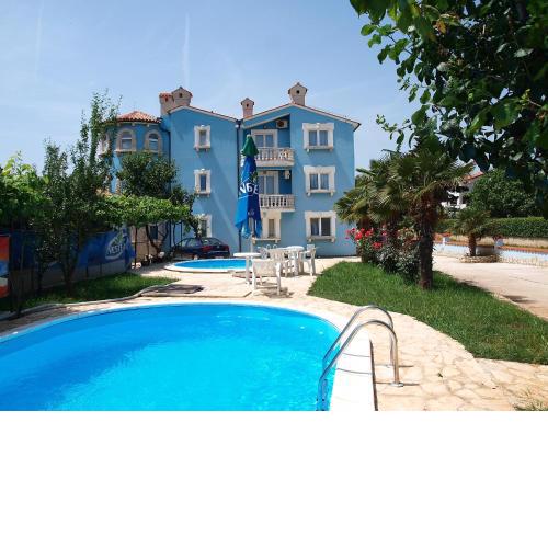 Apartment Hilde Blue-7